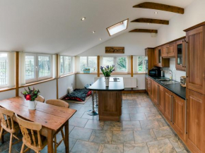 Pass the Keys Peaceful pet friendly cottage close to the coast